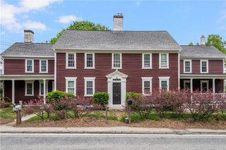 16 School Street, North Smithfield, RI 02896