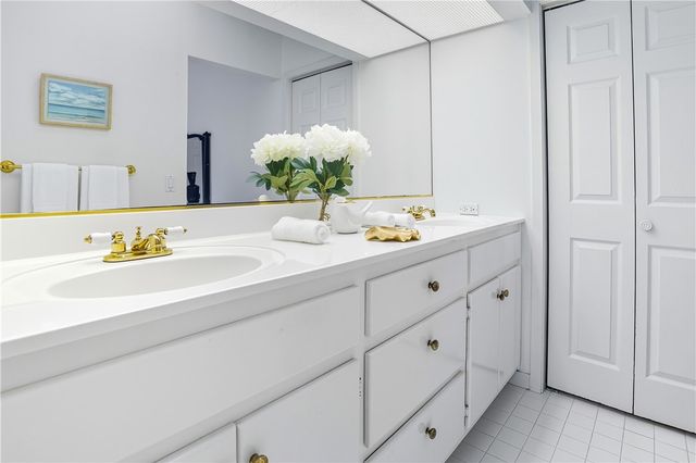 4 Bay Tree Court W, St Simons Island, GA 31522