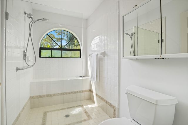 4 Bay Tree Court W, St Simons Island, GA 31522