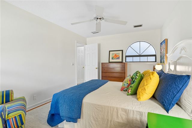 4 Bay Tree Court W, St Simons Island, GA 31522