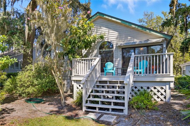 4 Bay Tree Court W, St Simons Island, GA 31522