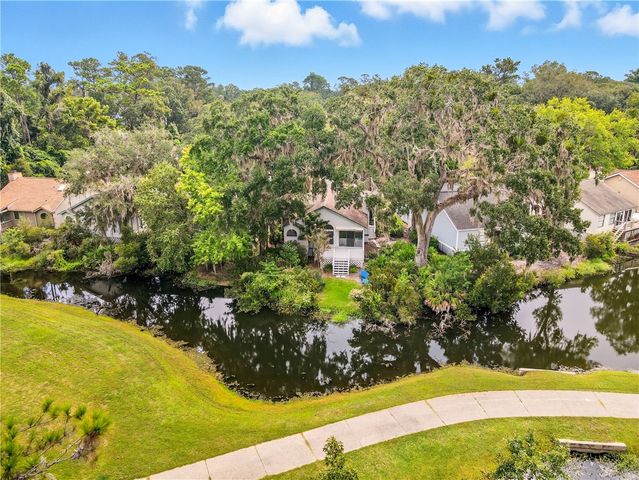4 Bay Tree Court W, St Simons Island, GA 31522