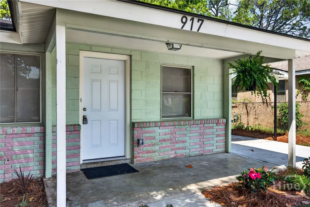 Image 4 of property listing at 917 Wexler Street, Savannah, GA 31415
