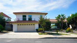 5226 Los Diegos Way, Los Angeles, CA 90027