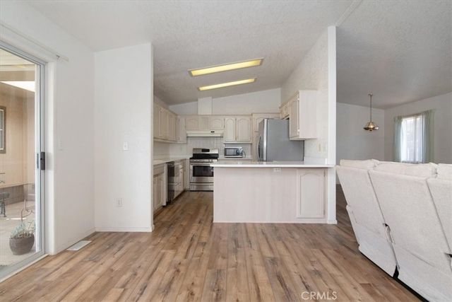 906 Vista Montana, Santa Maria, CA 93458