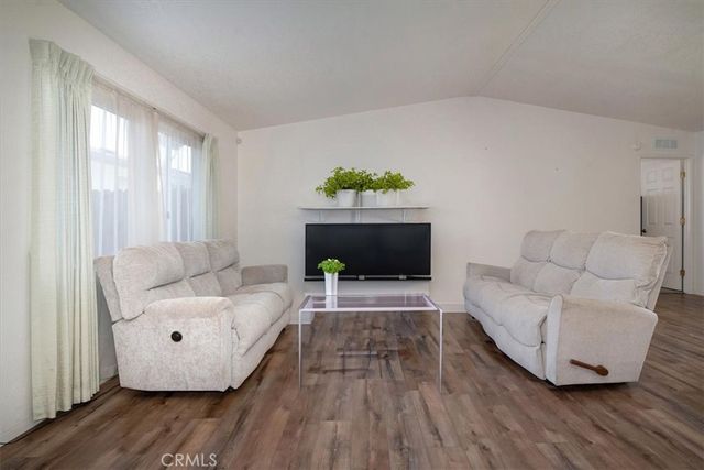 906 Vista Montana, Santa Maria, CA 93458