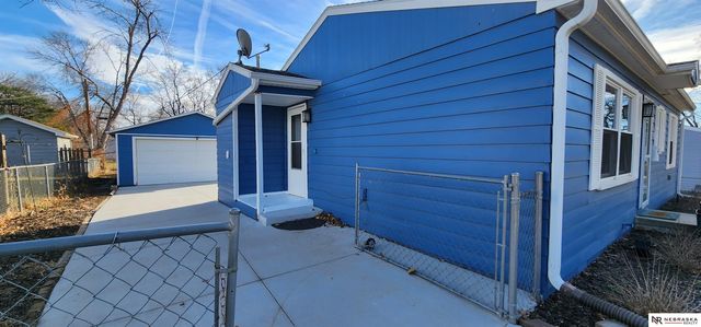 7415 Terry Drive, La Vista, NE 68128