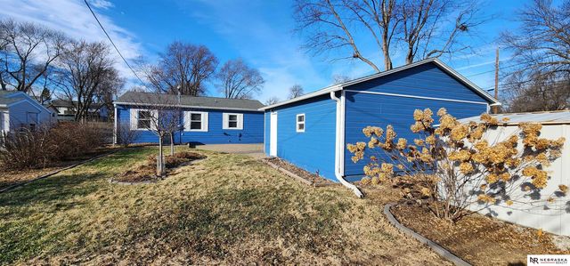 7415 Terry Drive, La Vista, NE 68128