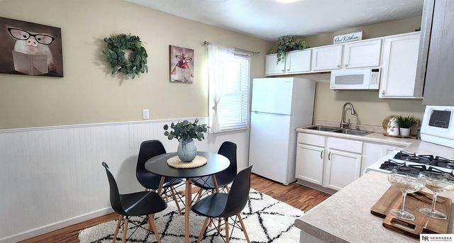 7415 Terry Drive, La Vista, NE 68128