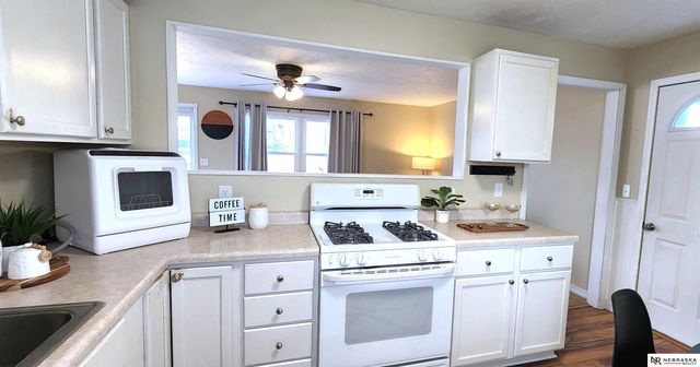 7415 Terry Drive, La Vista, NE 68128