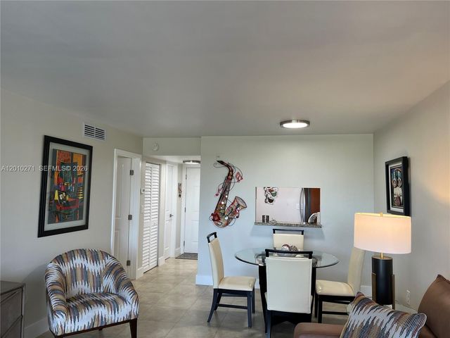 10525 SW 112th Avenue 314, Miami, FL 33176