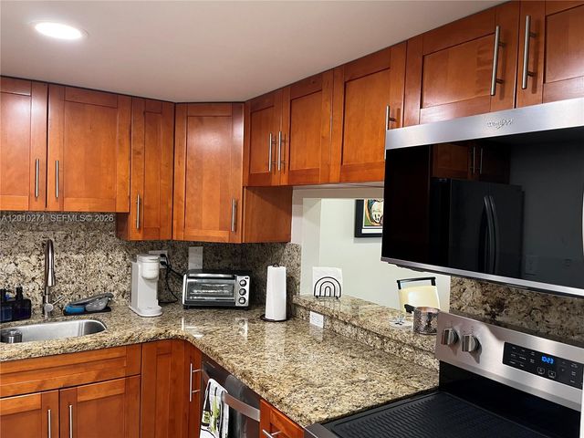 10525 SW 112th Avenue 314, Miami, FL 33176