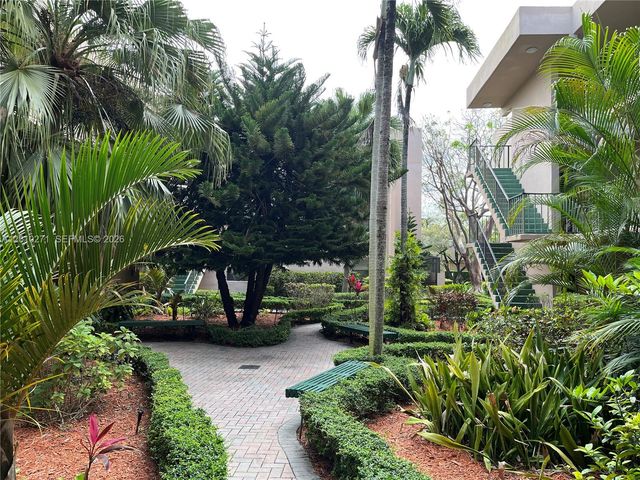 10525 SW 112th Avenue 314, Miami, FL 33176