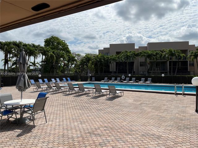 10525 SW 112th Avenue 314, Miami, FL 33176