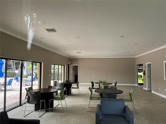10525 SW 112th Avenue 314, Miami, FL 33176