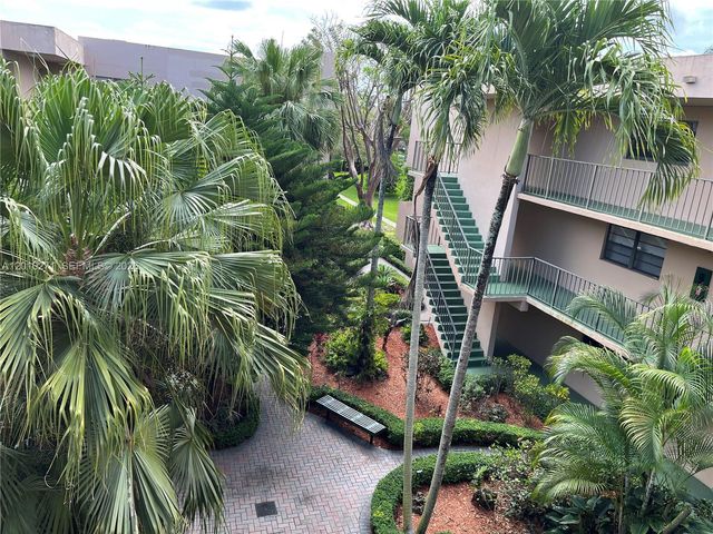 10525 SW 112th Avenue 314, Miami, FL 33176
