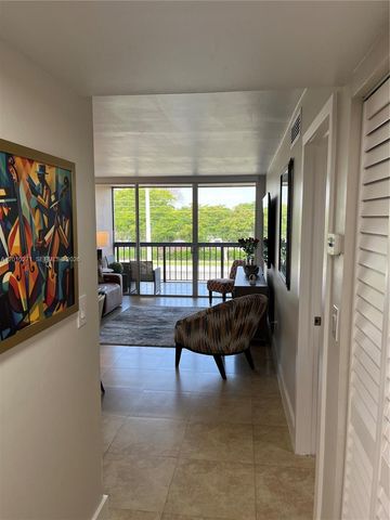 10525 SW 112th Avenue 314, Miami, FL 33176