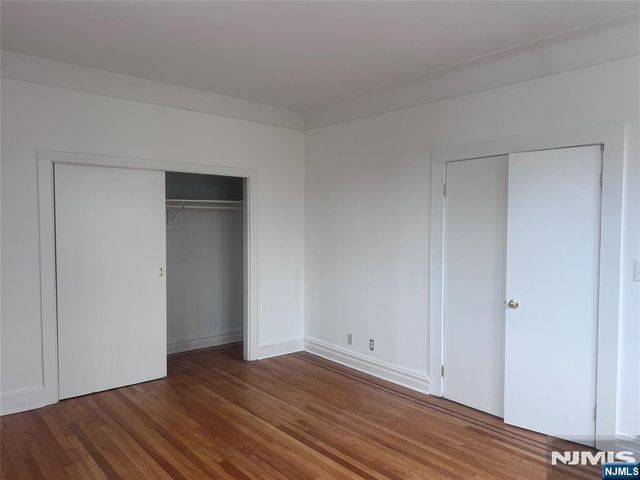 236 Greenmount 1, Cliffside Park, NJ 07010