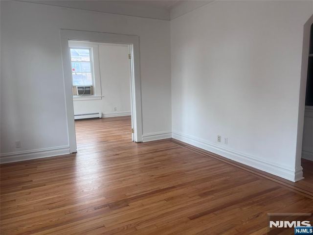 236 Greenmount 1, Cliffside Park, NJ 07010