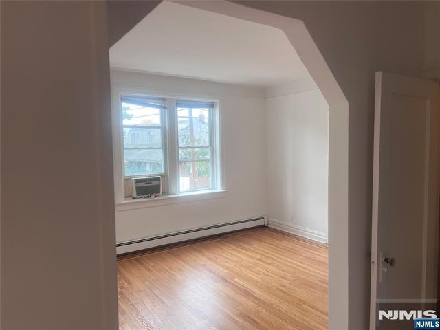 236 Greenmount 1, Cliffside Park, NJ 07010