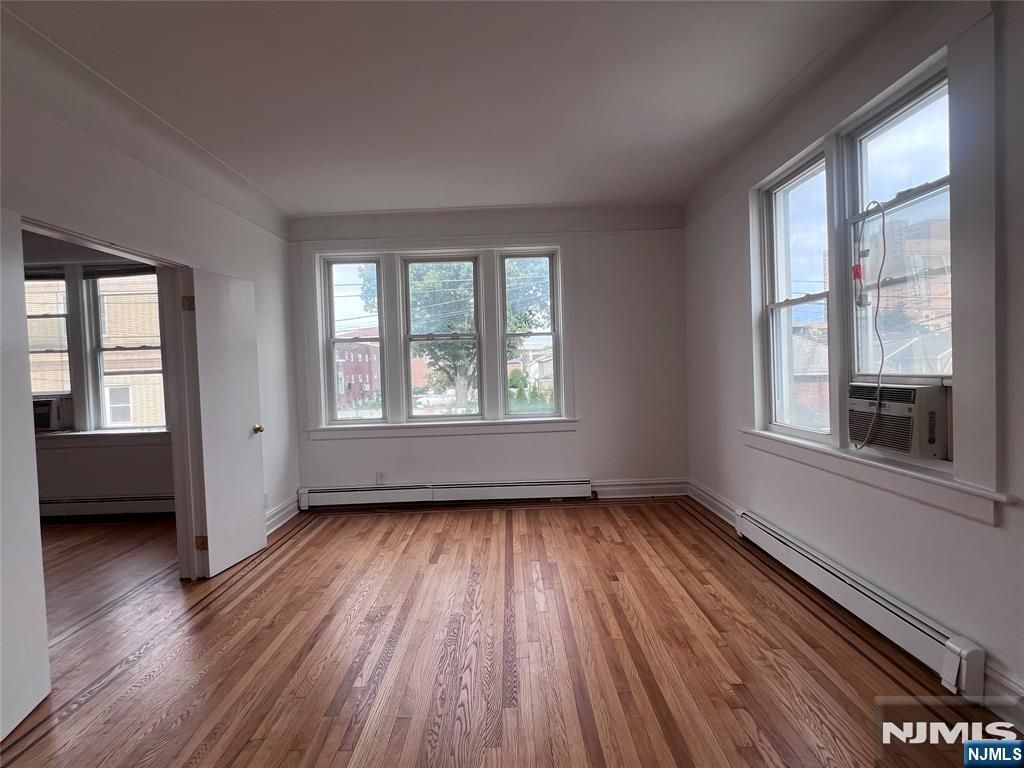 236 Greenmount 1, Cliffside Park, NJ 07010