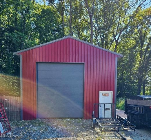 11135 Baumhart Road, Amherst, OH 44001