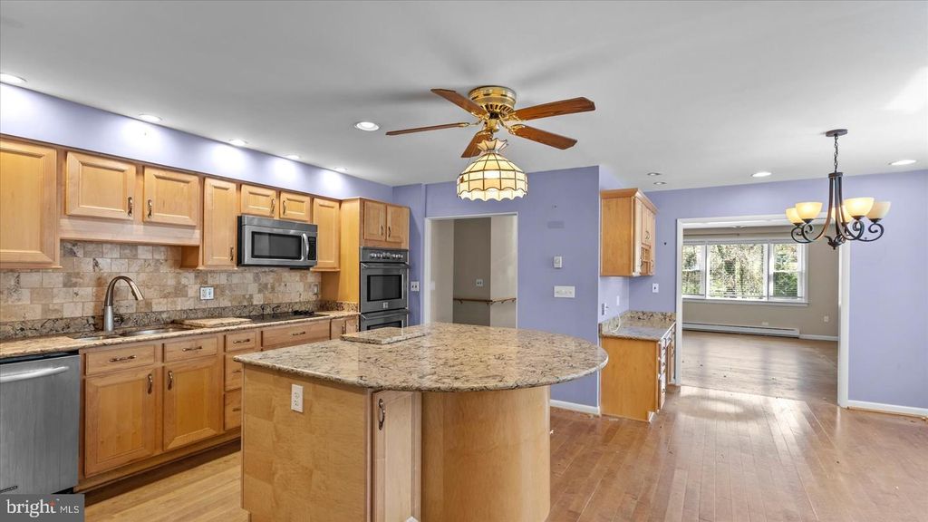 Image 29 of property listing at 1701 ROLAND AVE, Baltimore, MD 21204