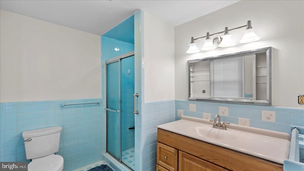 Image 35 of property listing at 1701 ROLAND AVE, Baltimore, MD 21204