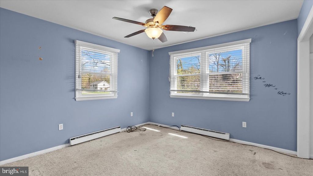 Image 39 of property listing at 1701 ROLAND AVE, Baltimore, MD 21204