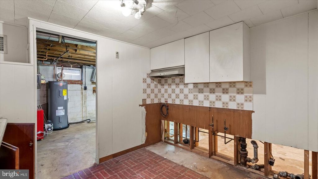 Image 47 of property listing at 1701 ROLAND AVE, Baltimore, MD 21204