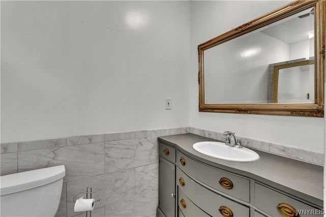 313 Benzinger St., Buffalo, NY 14206