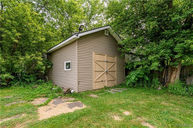 313 Benzinger St., Buffalo, NY 14206