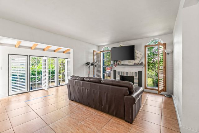 629 Selkirk Street, West Palm Beach, FL 33405
