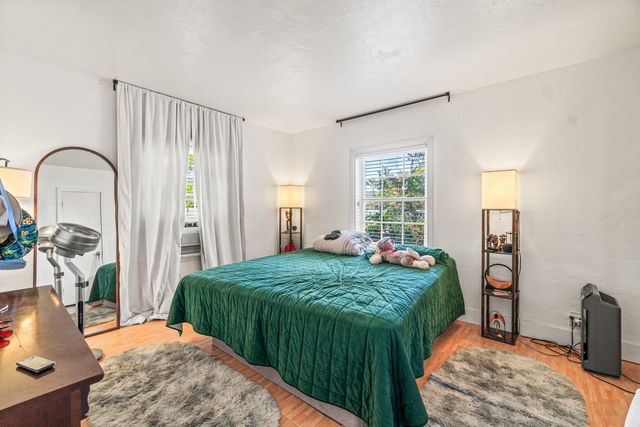 629 Selkirk Street, West Palm Beach, FL 33405