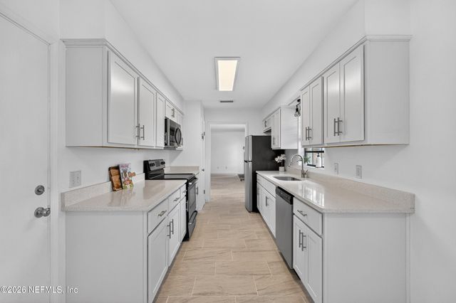 2188 CONSTITUTION Drive, Orange Park, FL 32073