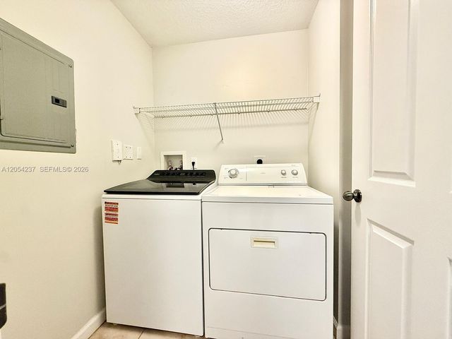 9208 W Myrtlewood Cir W 208, Palm Beach Gardens, FL 33418