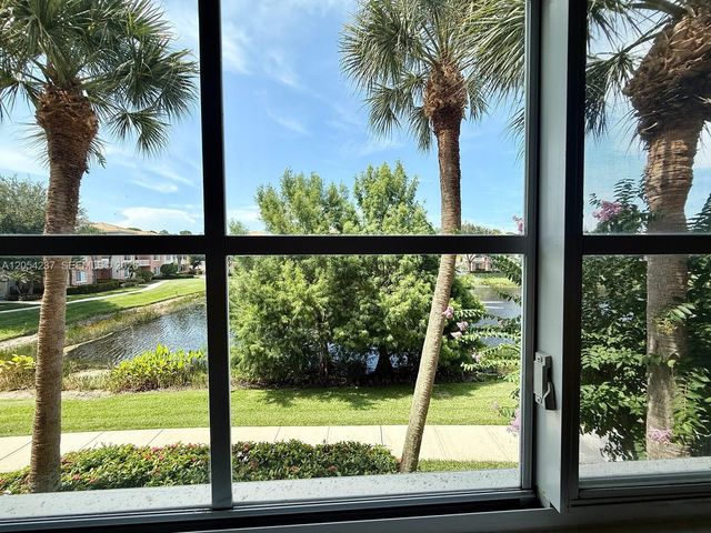 9208 W Myrtlewood Cir W 208, Palm Beach Gardens, FL 33418