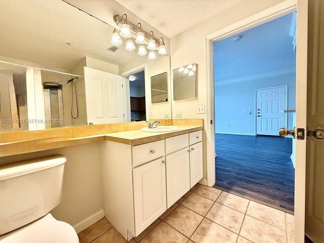 9208 W Myrtlewood Cir W 208, Palm Beach Gardens, FL 33418