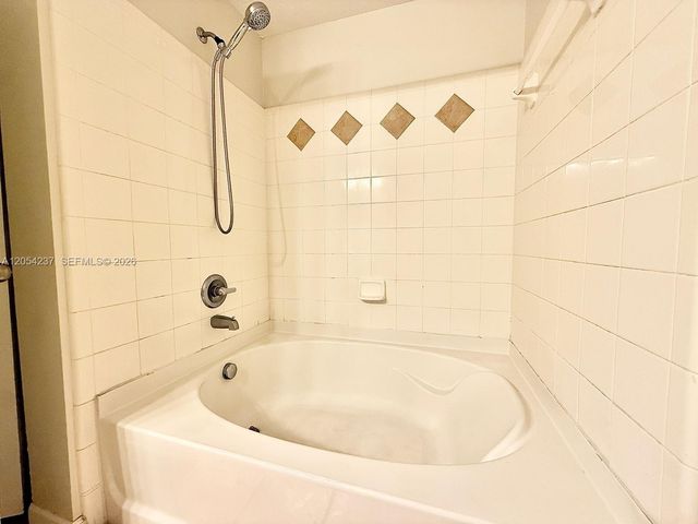 9208 W Myrtlewood Cir W 208, Palm Beach Gardens, FL 33418