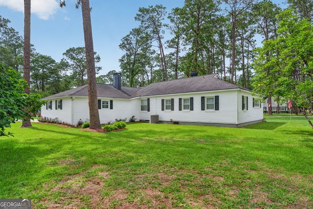 808 Seminole Trail, Waycross, GA 31501