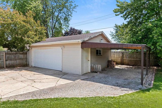 1513 E PLAZA DRIVE, Appleton, WI 54915