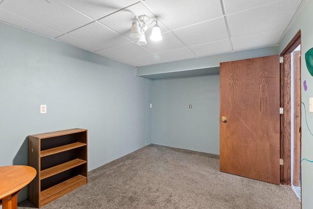 1513 E PLAZA DRIVE, Appleton, WI 54915