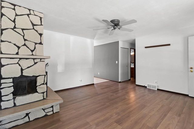 1513 E PLAZA DRIVE, Appleton, WI 54915