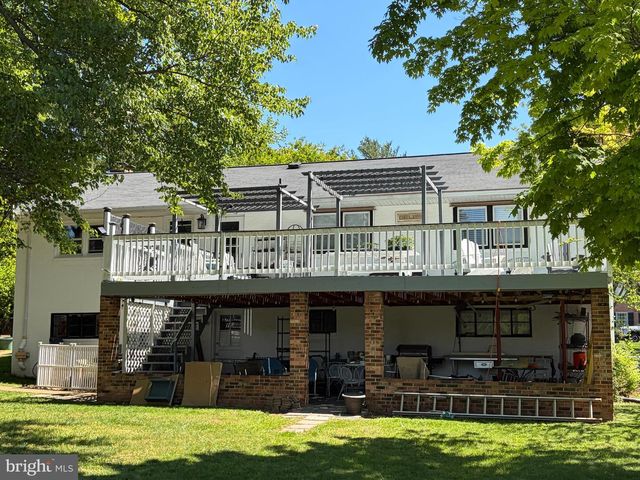 9106 PEABODY ST, Manassas, VA 20110