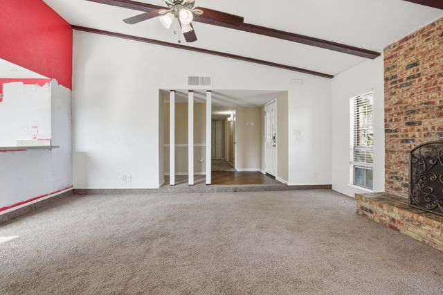 6101 Greenlawn Street, Rowlett, TX 75088