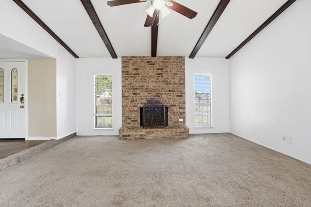 6101 Greenlawn Street, Rowlett, TX 75088