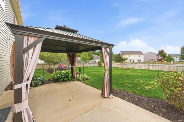 3226 Cilantro Cove, Fort Wayne, IN 46818