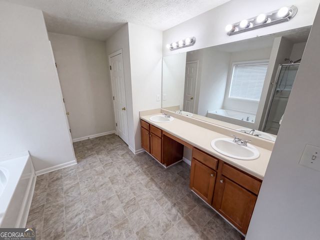 910 Paper Creek Drive, Lawrenceville, GA 30046