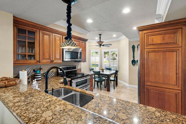 790 Montana Vista Drive, Palm Desert, CA 92211