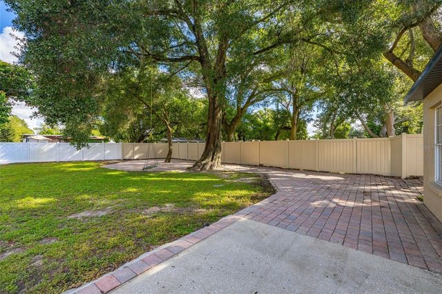 7918 LAKESIDE WOODS DRIVE, Orlando, FL 32810